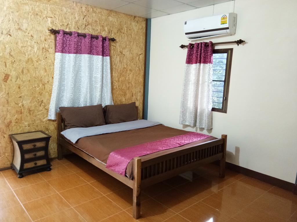 Ban Suan Sukjai Mae Sariang Exterior foto