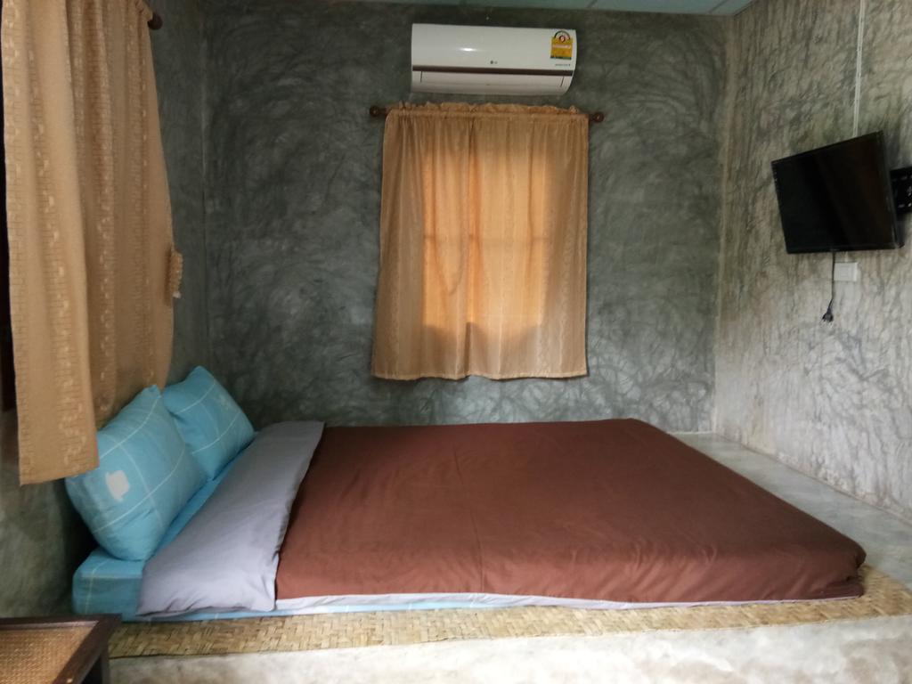 Ban Suan Sukjai Mae Sariang Exterior foto