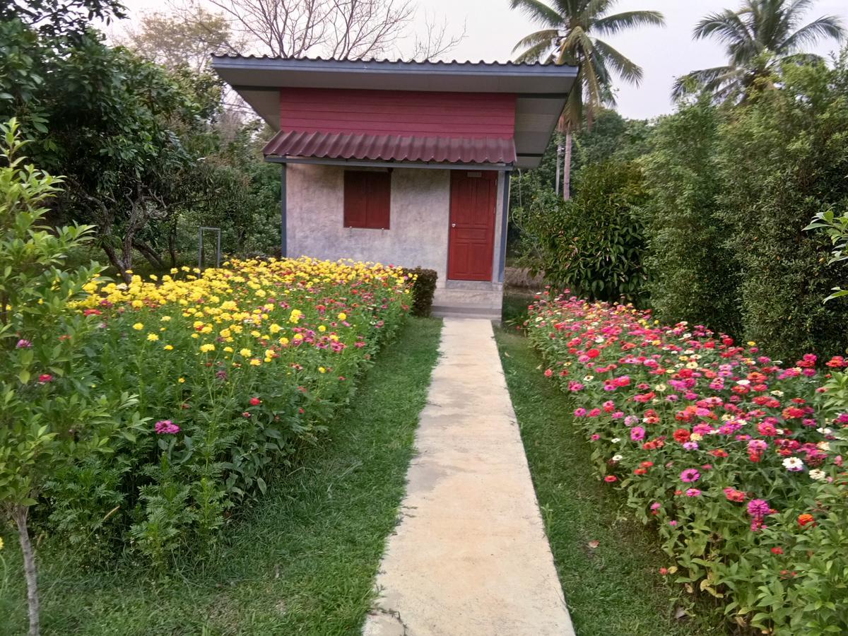 Ban Suan Sukjai Mae Sariang Exterior foto