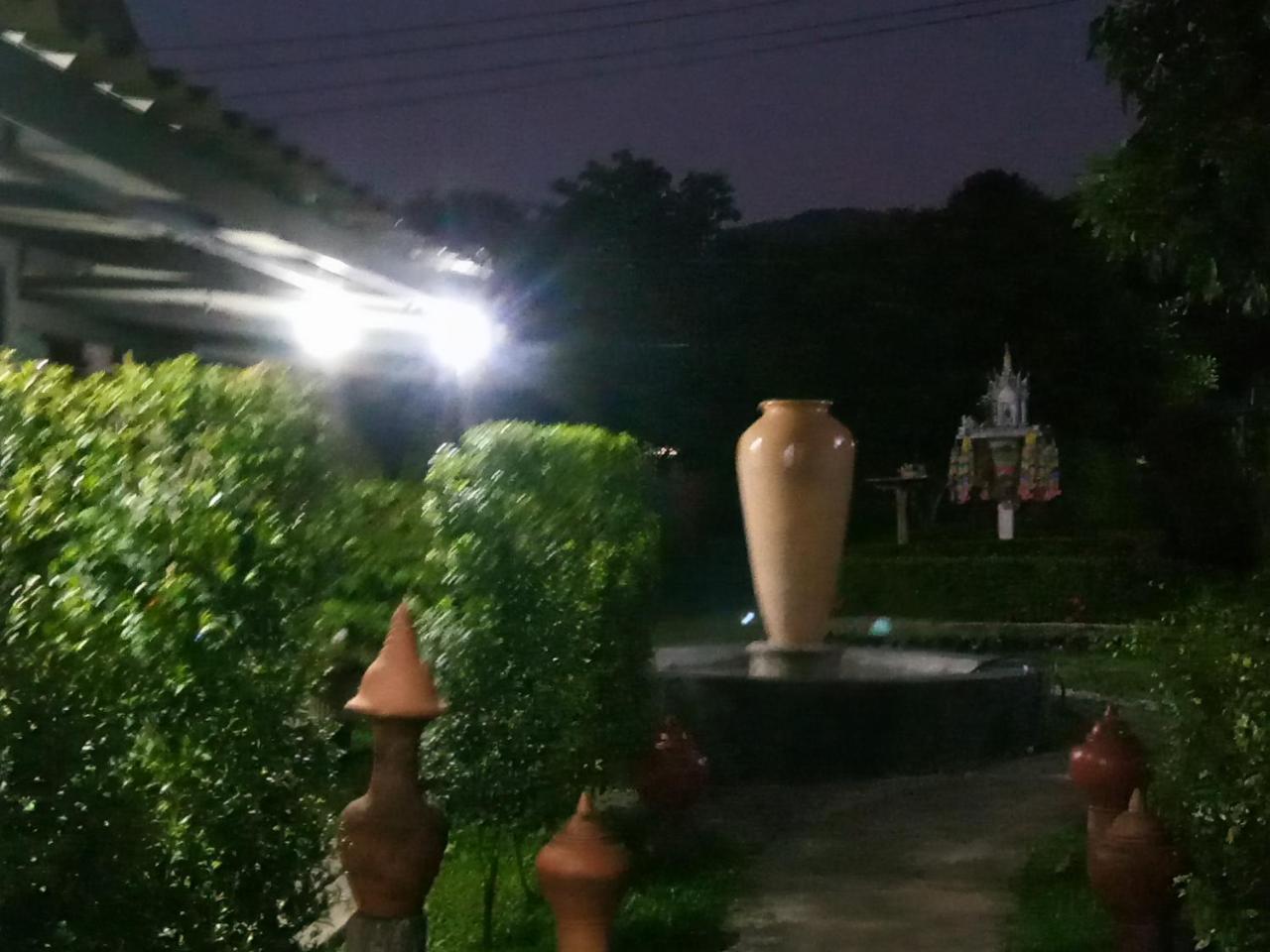 Ban Suan Sukjai Mae Sariang Exterior foto